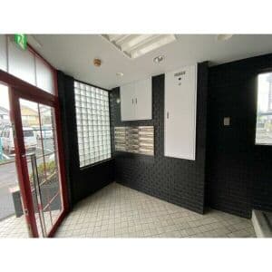 Room image 11
