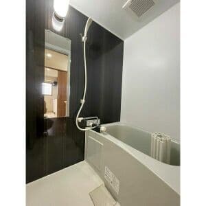 Room image 12