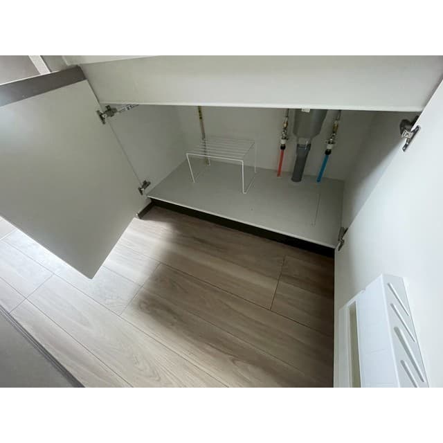 Room image 15