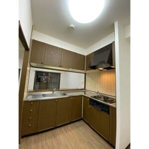 Room image 13