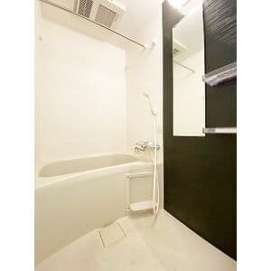 Room image 14