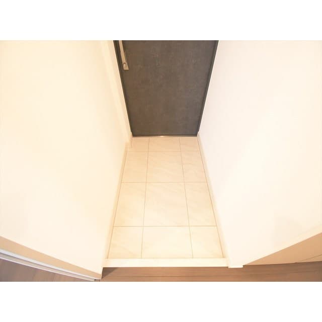 Room image 14