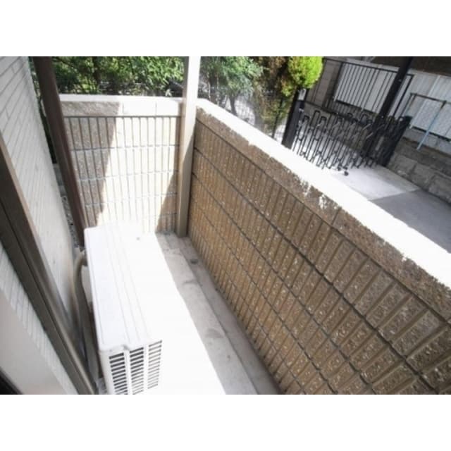 Room image 10