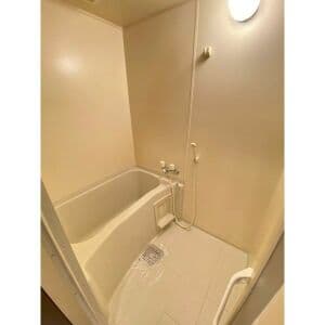 Room image 13