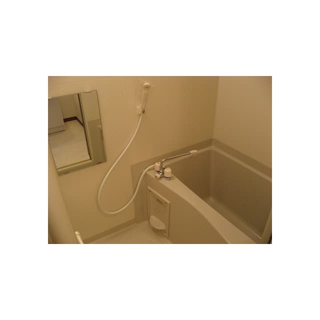 Room image 10
