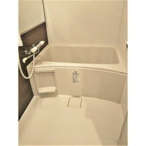 Room image 8