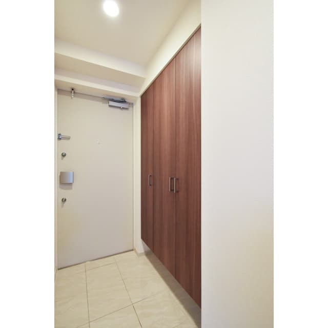 Room image 16