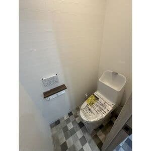 Room image 13