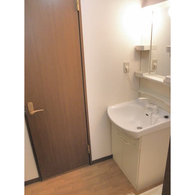 Room image 14