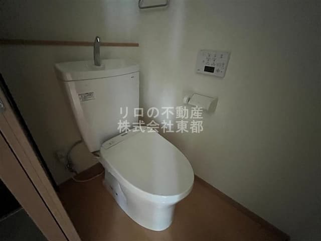 Room image 12
