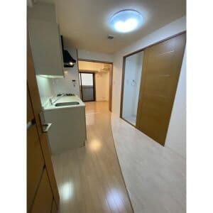Room image 16