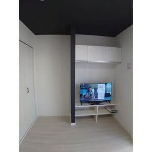 Room image 8