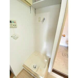 Room image 13