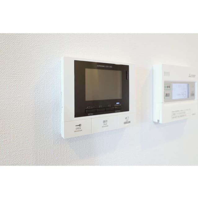 Room image 13