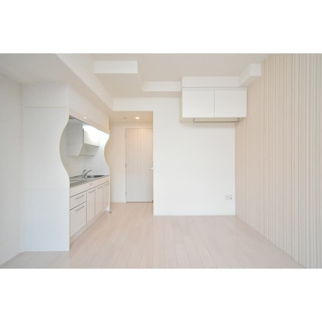 Room image 15