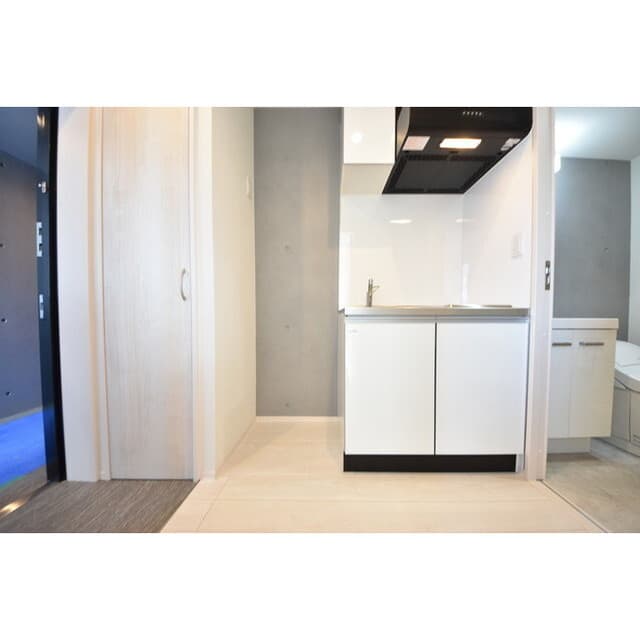 Room image 13