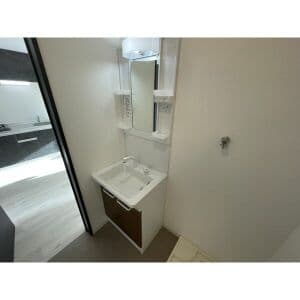 Room image 13