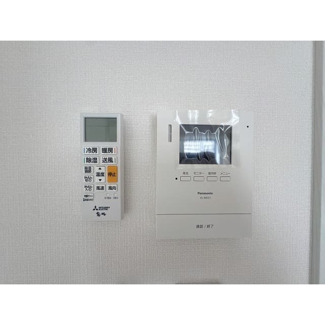 Room image 16