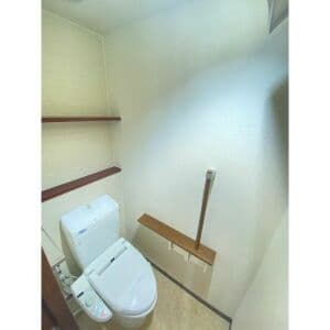 Room image 13