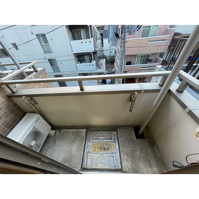 Room image 11