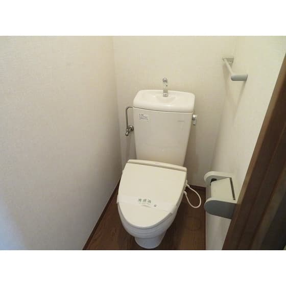Room image 13