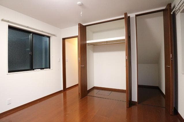 Room image 14
