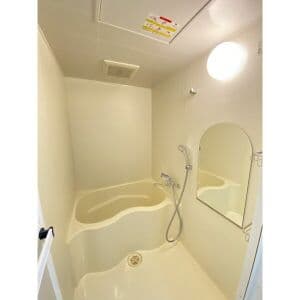 Room image 13