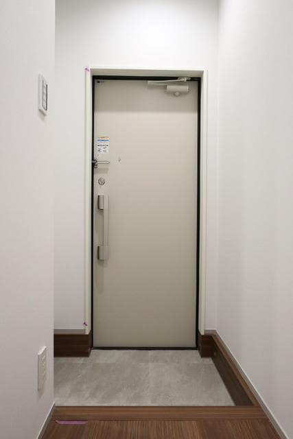 Room image 12