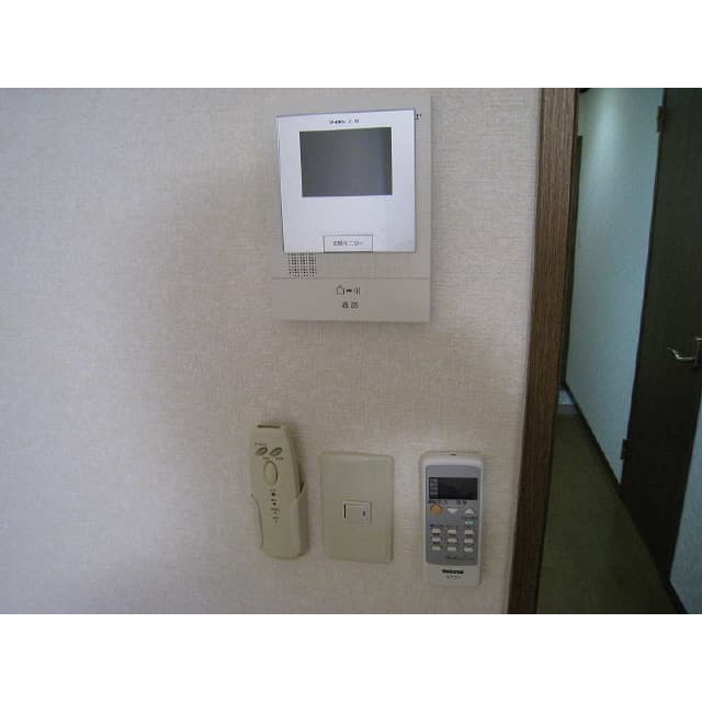 Room image 15