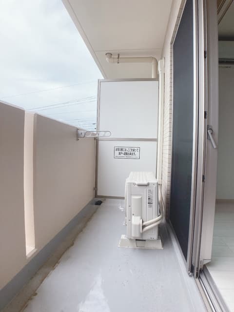 Room image 16