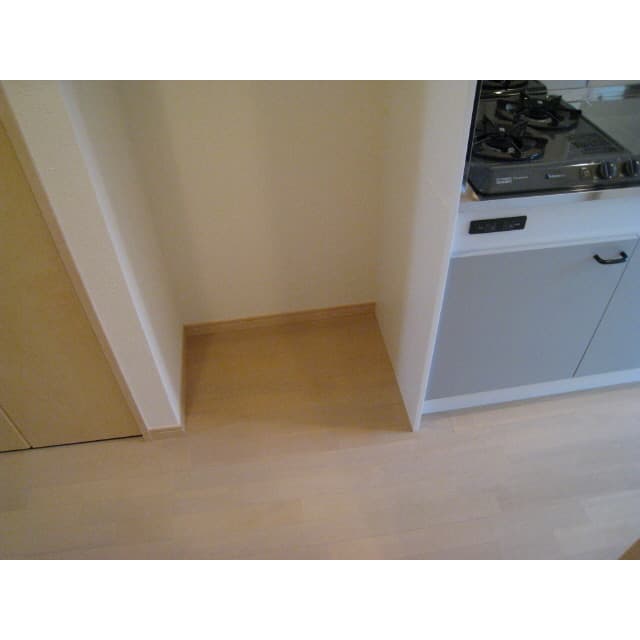Room image 12