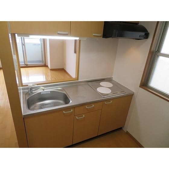 Room image 10