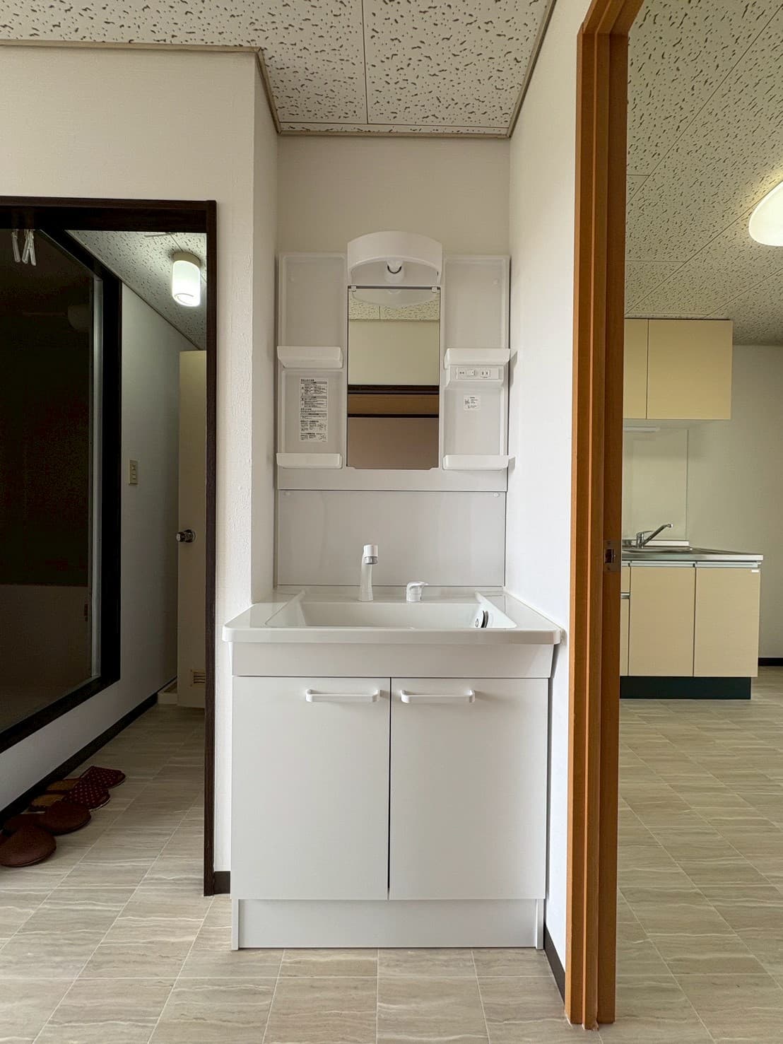 Room image 13