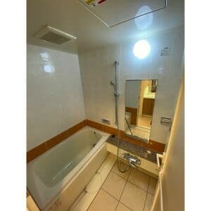Room image 13