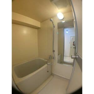 Room image 12