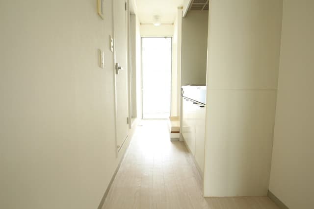 Room image 16