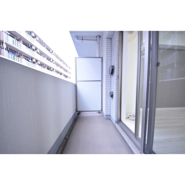 Room image 16