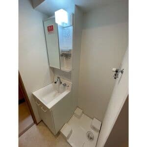 Room image 11