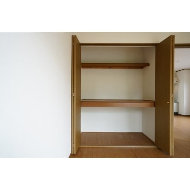 Room image 14