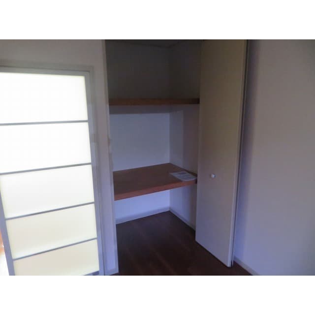 Room image 14
