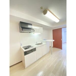 Room image 15