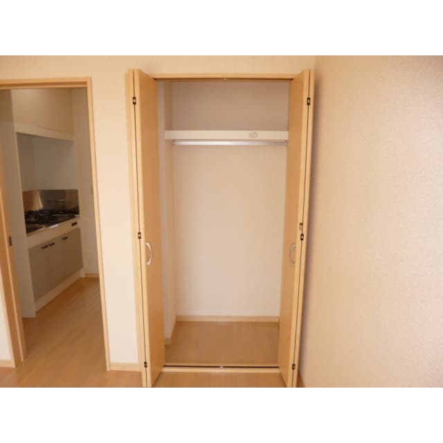 Room image 14