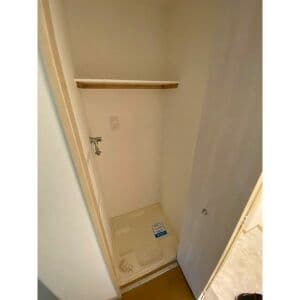 Room image 15