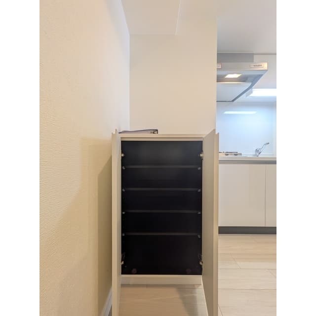 Room image 10