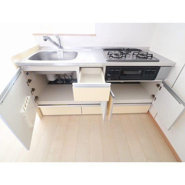 Room image 13