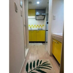 Room image 8