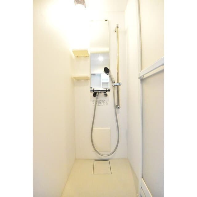 Room image 9