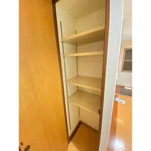 Room image 15