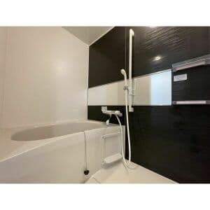 Room image 16