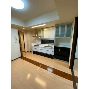 Room image 16